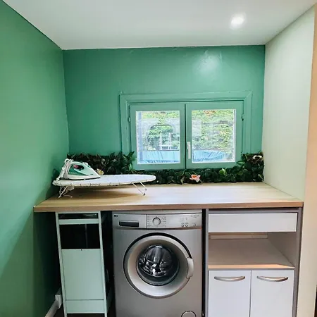 Nacre, Maison Avec Piscine Proche Vakantiehuis