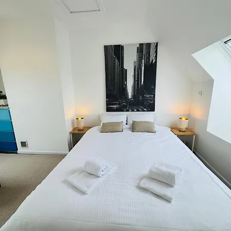Nacre, Maison Avec Piscine Proche