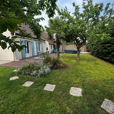 Nacre, Maison Avec Piscine Proche Vakantiehuis Hermanville-sur-Mer