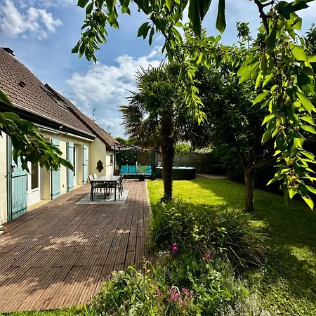 Nacre, Maison Avec Piscine Proche Vakantiehuis *